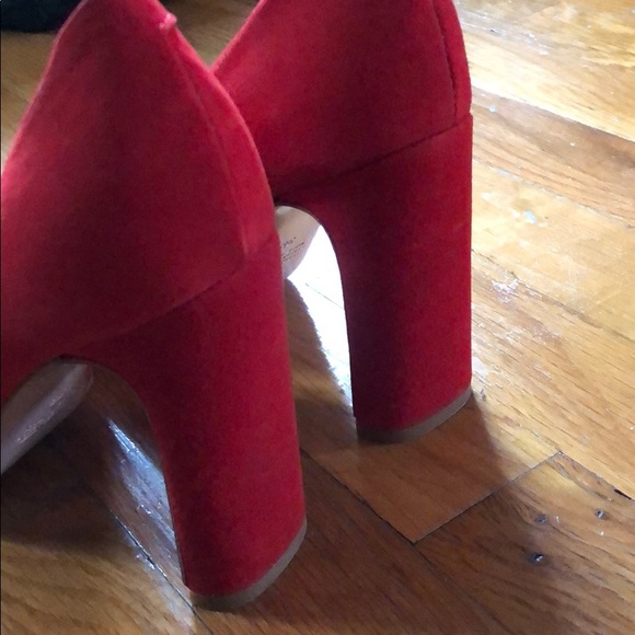Napoleoni Italian High Heel Red Shoes - Picture 4 of 6